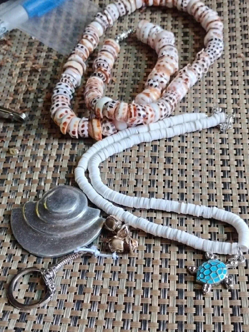 Shell Bead Layered Necklace with Turquoise Turtle Charm++
